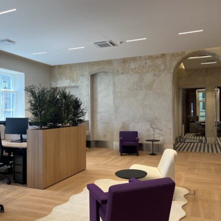 IMG-a4ac03e6f299960610a70860038839dc-V